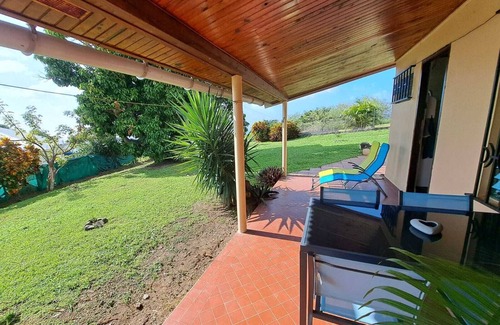 Le Morne-Vert Villa | Ti' Chalet 2 pers North Caribbean, close to beaches and mount Pelée