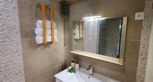 Saint-Andre House | Ti Kaz Angelyn - T2 Cozy avec Spa!