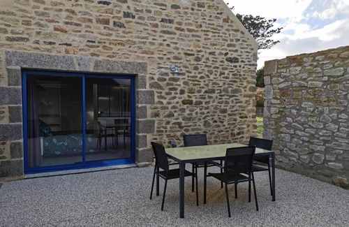 Plourin House | Ti ker 2