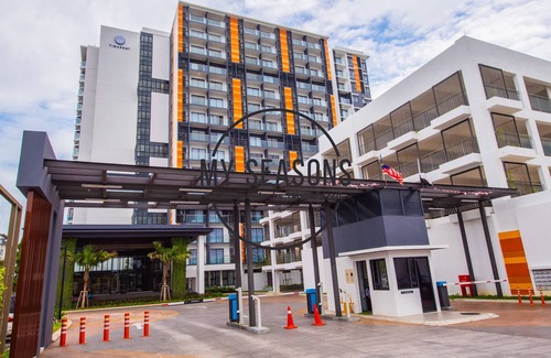 Kuantan Apartment | Timurbay Sea from my time
