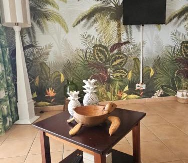 Gros Raisins Apartment | TI OASIS Dominica - Piscine et Plage à P&Vac Village-Club, 1 chambre 1 salon