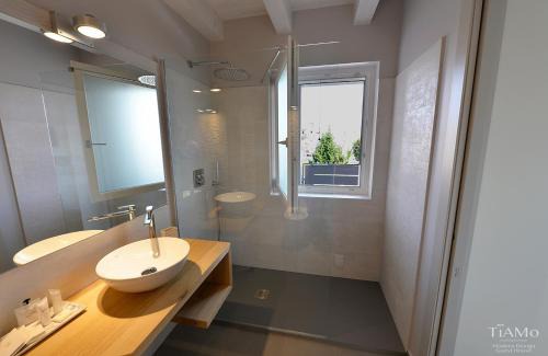 Ronchi dei Legionari House | TiAMo Modern Design Guest House