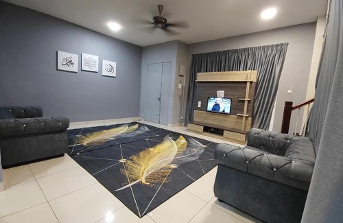 Semenyih House | Tiara Homestay - for Malay only