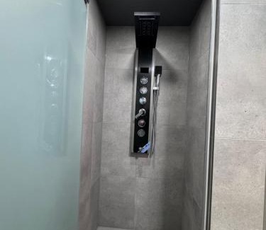 Tiefenbroich Hotel | TIBET HOTEL am Airport Düsseldorf-Ratingen