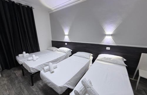 Universita Bed & Breakfast | Tiburtina Guesthouse