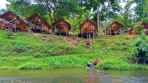 Suan Phueng Resort | Tid-jai Homestay at Suan Phueng