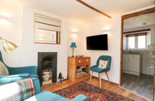 West Compton House | Tiddlers Cottage