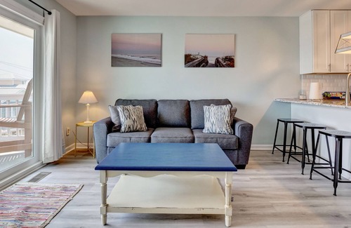 North Carolina Coast Condo | Tides II 3C - Gorgeous ocean view condo with pool