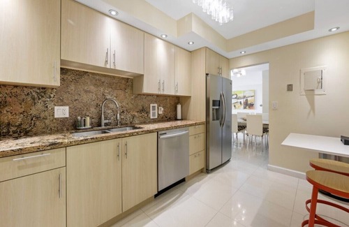Hollywood South Central Beach Apartment | Tides on the Ocean 5th floor. Comfortable unit!