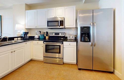 Panama City Beach Condo | Tidewater 2205 ~ Gorgeous Gulf-Front View ~ Largest Beachfront Two Bedroom