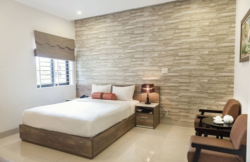 Son Tra Hotel | TIDY QUEEN ROOM, SMART TV, BEACH AREA, with BREAKFAST