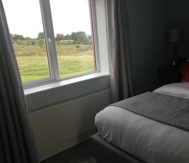 Kilkelly Apartment | Tiernan's Luxury King Room Ensuite