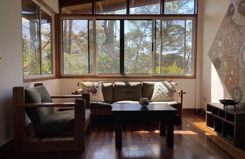 Escazu Bed & Breakfast | Tierra Magica B&B and Art Studio