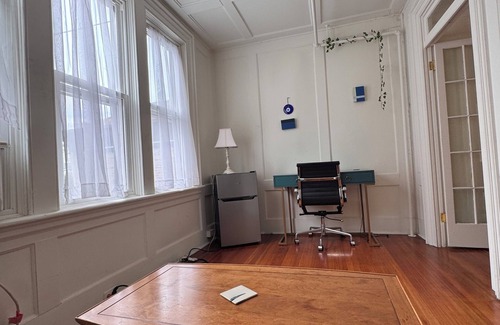 Newburgh Apartment | Tiffany Suite in Historic Newburgh, NY
