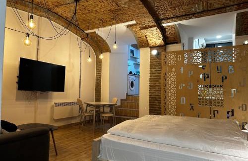 Sololaki Apartment | Tiflis vintage apartment