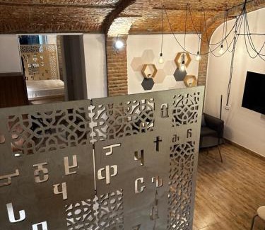 Sololaki Apartment | Tiflis vintage apartment