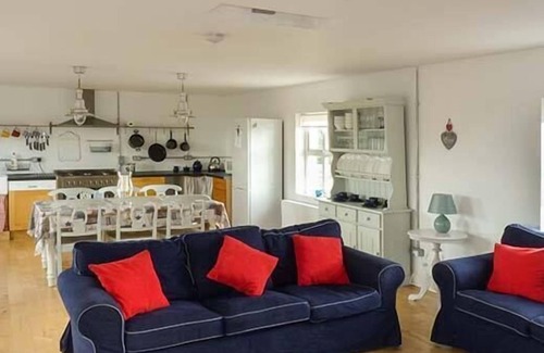 Carrigaholt Cottage | TIG FADA, pet friendly, with open fire in Kilkee, County Clare