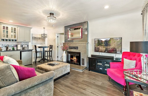 Jacksonville Cottage | TIGERS DEN - #1 BEST LOCATION, ROMANTIC, STUNNING, STEPS TO BRITT FESTIVAL