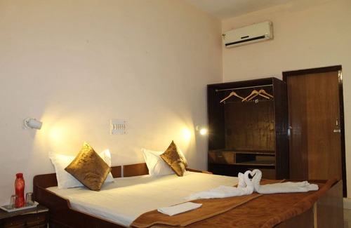 Tala Hotel | Tigers Villa Resort Bandhavgarh