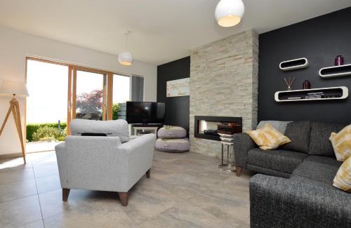 Innellan House | Tigh Na Claddoch