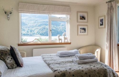 Colintraive House | Tigh-Na-Creige