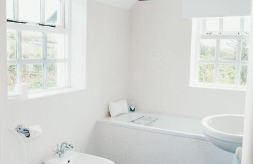Dingle House | Tigin an Bear Boutique Accommodation