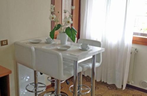 Gardola Apartment | Tignale - Appartement BELVEDERE ALLEGRA 101 - Ferienwohnung am Gardasee mieten