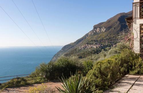 Oldesio Apartment | Tignale Panorama