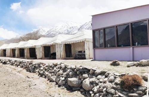 Spangmik RV Rental | TIH Ladakh Summer Camp Pangong