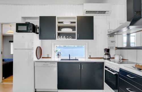 Hou House | "Tiina" - 1km from the sea by Interhome