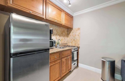 Lake Ridge Apartment | Tiki Cabana☀️Comfortable Beds ❤ 5 mins to Beach