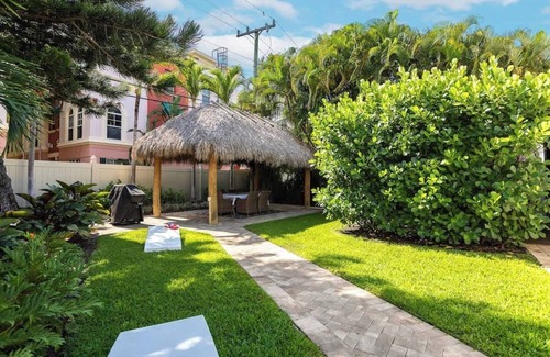 Lake Ridge Apartment | Tiki Cabana☀️Comfortable Beds ❤ 5 mins to Beach
