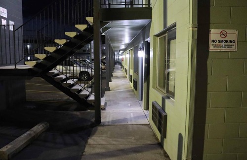Downtown Spokane Hotel | Tiki Lodge Motel