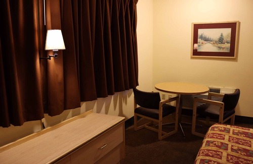 Downtown Spokane Hotel | Tiki Lodge