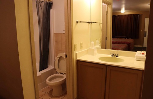 Downtown Spokane Hotel | Tiki Lodge
