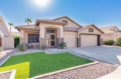 Ashley Park House | Tiki Time Perfect Pool Home in Chandler! Sleeps 8! home