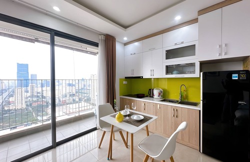 Trung Hoa Nhan Chinh Apartment | TIL Vinhomes D'capitale Elegance Suites