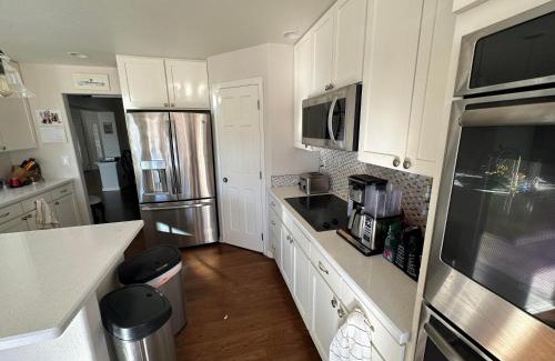 Fort Collins House | Tiller House - Green Room