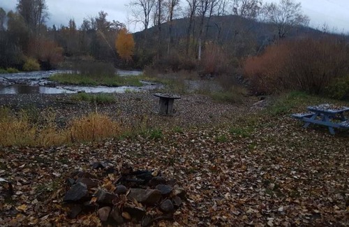 Armstrong RV Rental | Tim's Campsite by the River