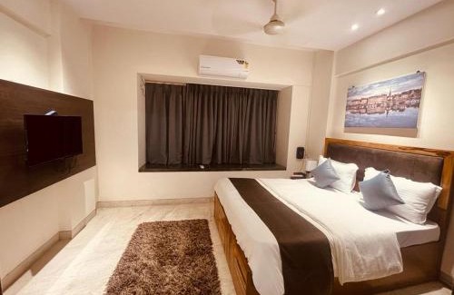 Upper Govind Nagar Hotel | TIM Service Apartment Goregaon East Near NESCO