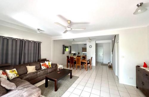 Mission Beach Apartment | Timana 1