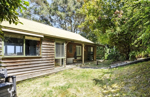 Lorne House | Timber Beach House, Spectacular Views