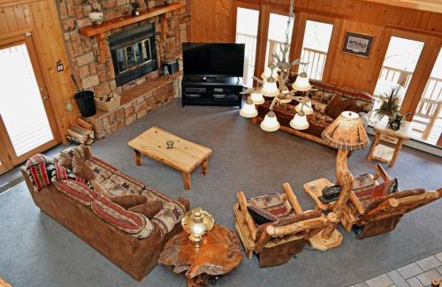 Taos Ski Valley House | Timber Crest Retreat - Hot Tub - Satellite - Washer - Dryer - Fireplace - Grill - Firepit - Garage Access