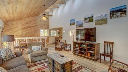 Warrior's Mark West House | Timber Hill by Ski Country Resorts