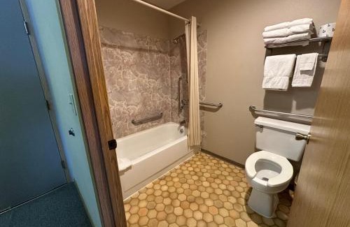 Cle Elum Hotel | Timber Lodge Inn