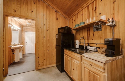 Amity Cabin | Timber Lodge Ranch Studio Cabin