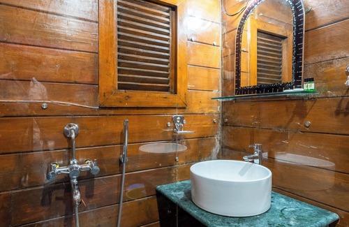 Candolim Hotel | Timber Tide Beach Cottages By Green Concept