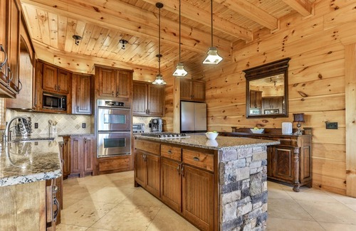 Blue Ridge Cabin | Timber Trail Lodge | Blue Ridge, GA