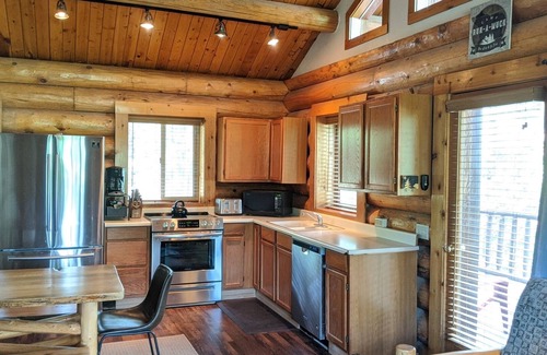 Winthrop Cabin | Timber Wolf Cabin: One Bedroom