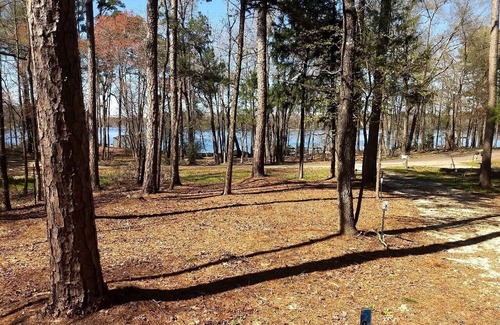 Hawkins Cabin | Timberlake Lodge on Lake Hawkins, your lakeside getaway!